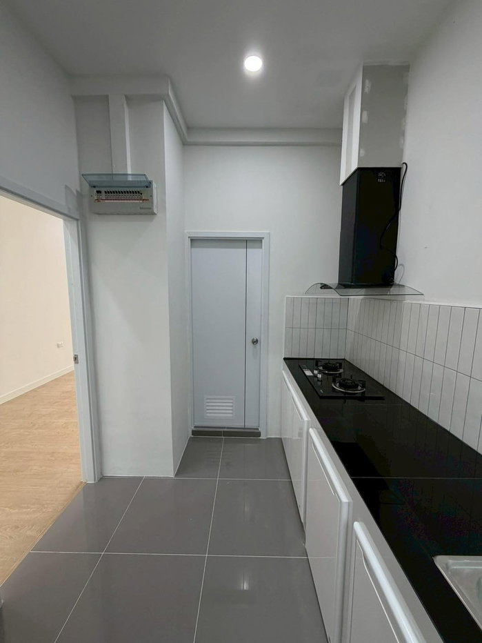 รูป ขายทาวน์โฮม : โครงการซิกเนเจอร์ วัชรพล พื้นที่ 17 ตารางวา 3 ห้องนอน 3 ห้องน้ำ ตกแต่งใหม่พร้อมอยู่ - รูปที่ 5/20