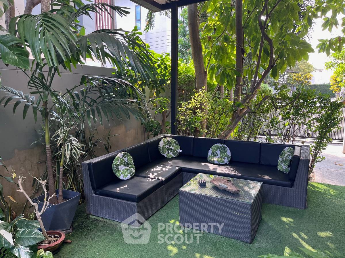 picture 3-BR House in Dokmai (ID 1936505) - 8/18