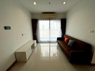 Condos for rent : For rent: Thana Astoria Pinklao, near MRT Bang Yi Khan. Fully furnished, ready to move in. New room.
