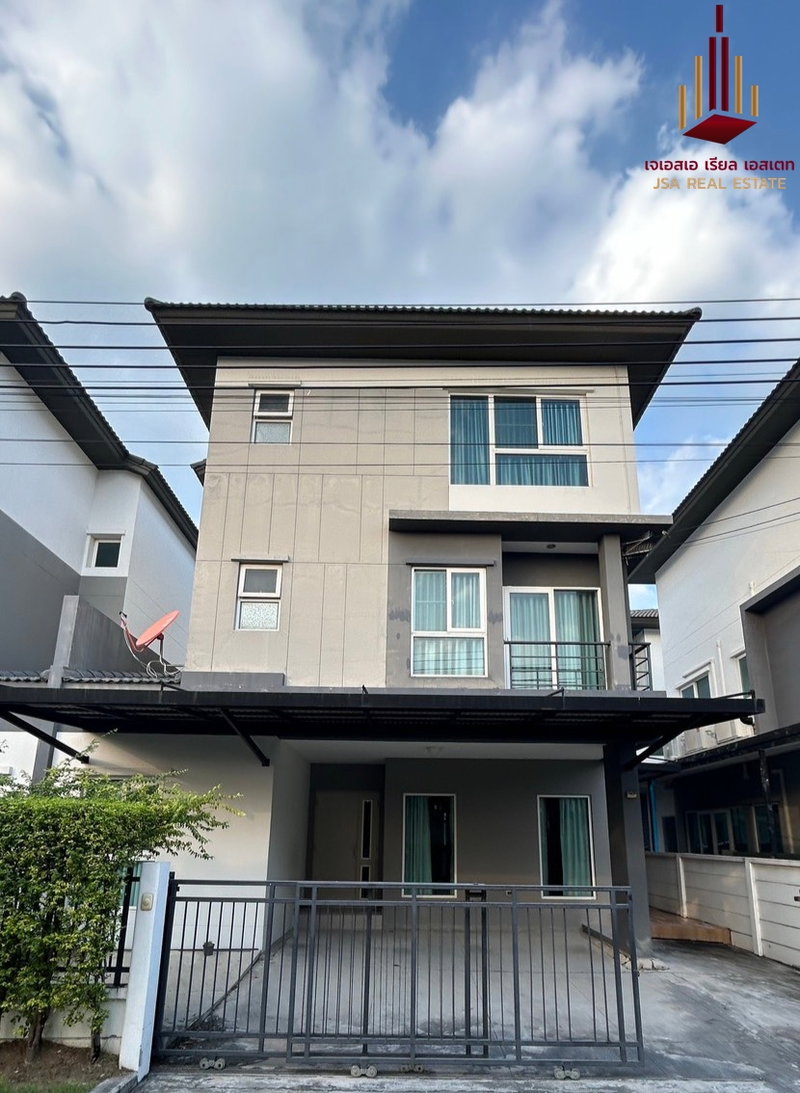 Twin houses for sale : ✨ For Sale: Baan Klang Muang Suanluang ✨   💰 Only 7,600,000 THB