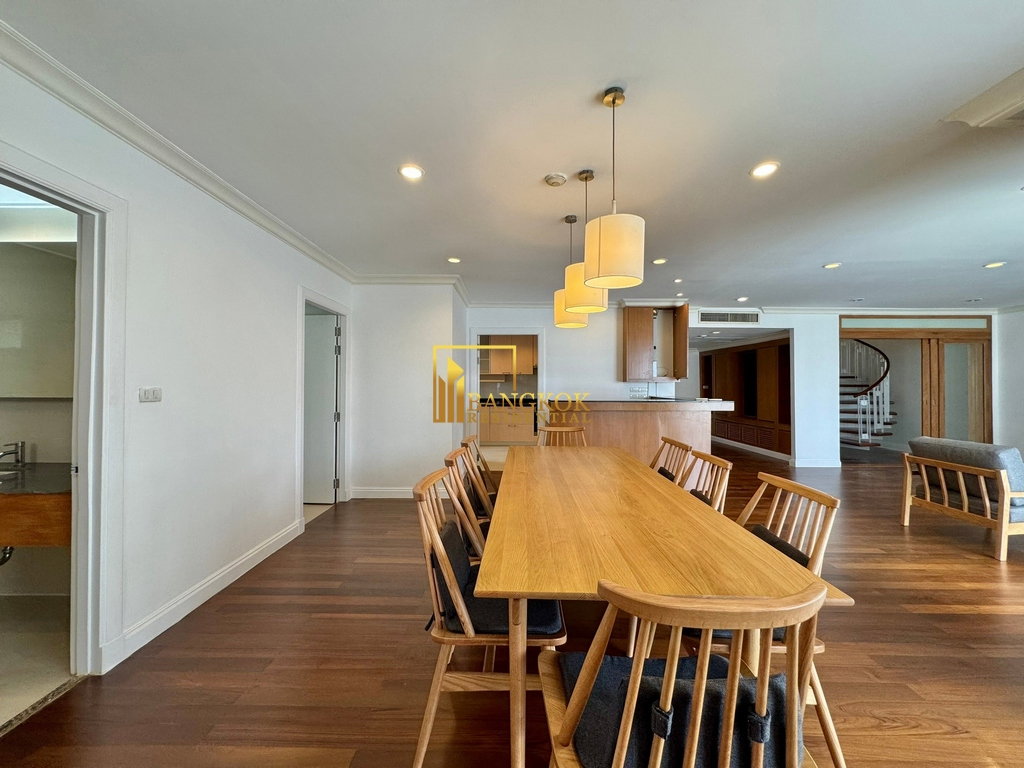 รูป Expansive 3 Bedroom Duplex Apartment in Phrom Phong Area - BR0119AP - รูปที่ 8/50