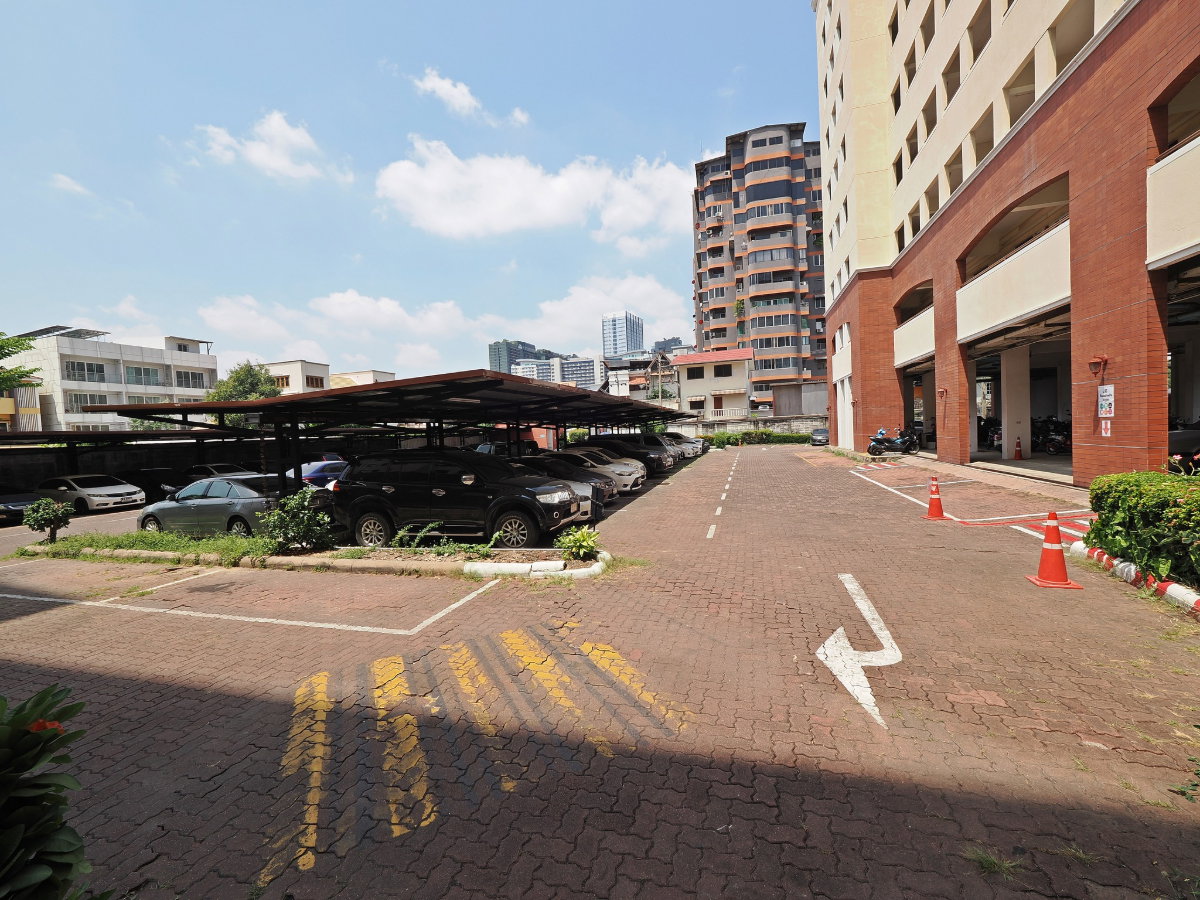 รูป ขายราคาพิเศษ คอนโด รัชดาเทอเรส ชั้น10 ขนาด 36.16 ตร.ม. ทำเลดีมากอยู่ใจกลางเมือง เดินทางสะดวก ใกล้BTSพหลโยธิน24  รีโนเวทใหม่ พร้อมเฟอร์ [พหลโยธิน 24] - รูปที่ 28/32