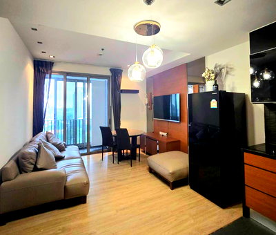 คอนโดให้เช่า : ให้เช่าคอนโด Ashton Morph 38 (56.23 ตร.ม.) 2 นอน 1 น้ำ Pet Friendly ตรงข้ามทองหล่อ