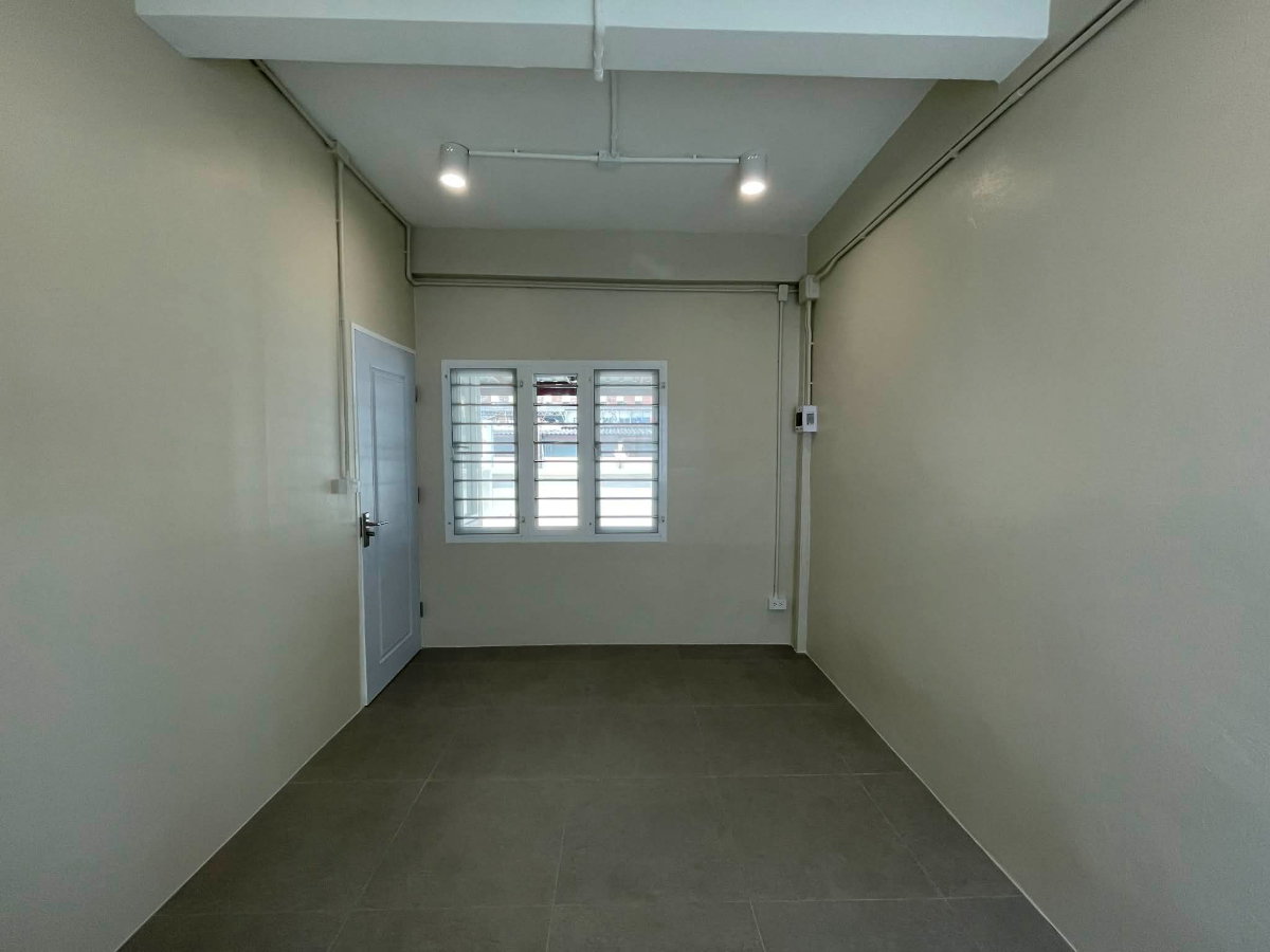 รูป รีโนเวทใหม่ให้เช่า ทำเลสุขุมวิท 93 เดินถึง BTS แค่ 150 เมตร - รูปที่ 27/36