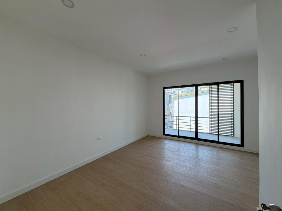 รูป ขายทาวน์โฮม : โครงการซิกเนเจอร์ วัชรพล พื้นที่ 17 ตารางวา 3 ห้องนอน 3 ห้องน้ำ ตกแต่งใหม่พร้อมอยู่ - รูปที่ 14/20