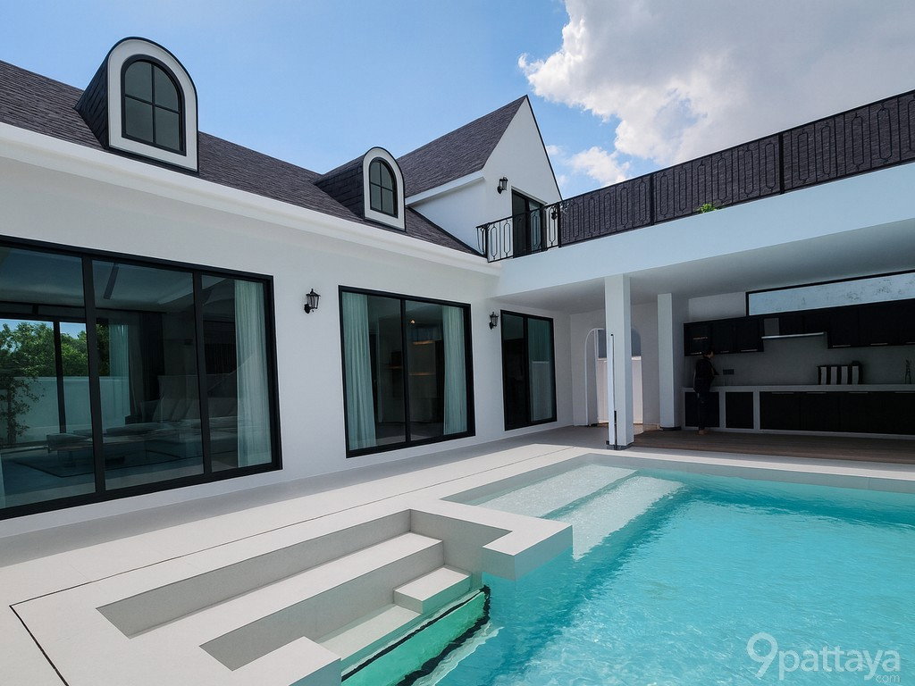 รูป #9P-11479 บ้านพลูวิลล่าหรูสไตล์อังกฤษ ในทำเลเขาชีจรรย์ บรรยากาศดี พร้อมการลงทุนในที่ให้ผลตอบแทนสูง 7% ต่อปี - รูปที่ 1/1