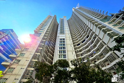 ขายคอนโด : 🎯ขายคอนโด Baan Rajprasong ใกล้ BTS ราชดำริ 🚆 ห้องใหญ่ ทำเลใจกลางเมือง