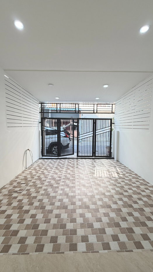 รูป R100 🏡 บ้านสบาย ใจกลางเมือง 🍀โซนสุทธิสาร – รัชดา ใกล้ MRT สุทธิสาร  เพียง 5.69 ลบ. - รูปที่ 3/23