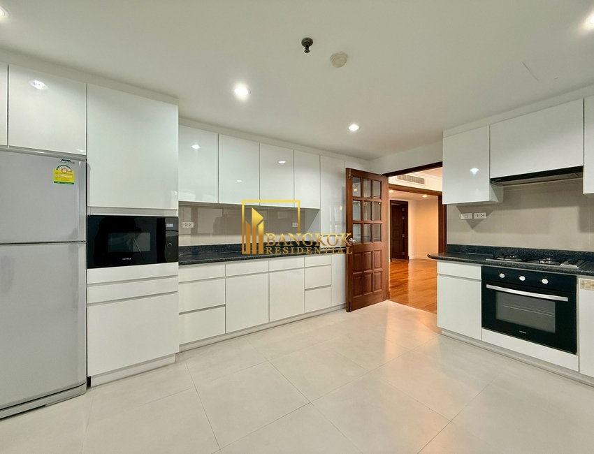 รูป Expansive 3 Bedroom Apartment For Rent in Asoke Area - BR21393AP - รูปที่ 11/41