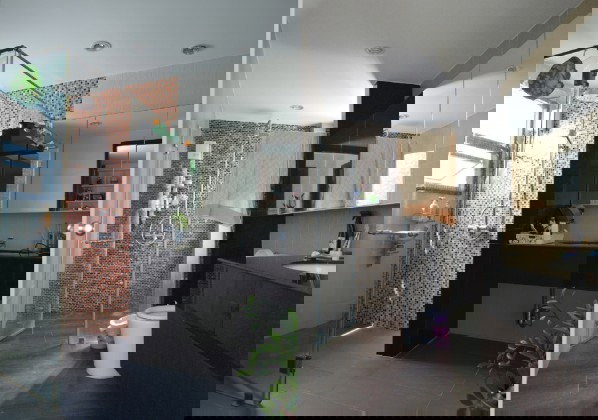 รูป ให้เช่าอาคารสำนักงาน 4 ชั้น พร้อมที่พักชั้นบน / ทำเลซอยคู้บอน / ริมถนนคู้บอน / จอดรถ 12 คัน / แอร์ 23 เครื่อง / เหมาะหลากหลายธุรกิจ - รูปที่ 23/23