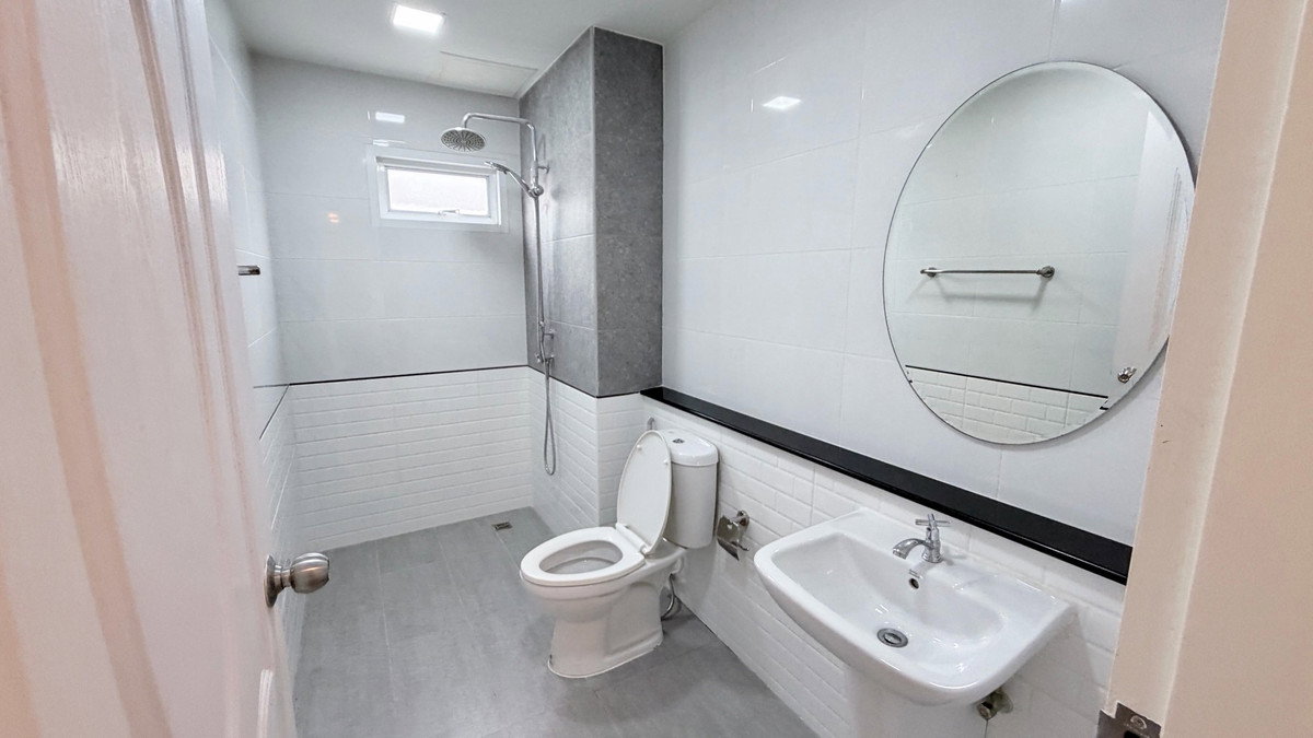 รูป WS6976 🔥 ให้เช่าบ้านแฝด 3 ชั้น อ่อนนุช–ศรีนครินทร์ พร้อมอยู่ พื้นที่ใหญ่! 🔥 ใกล้ MRT ศรีนครินทร์ 38 เพียง 45,000 บาท/เดือน - รูปที่ 13/22