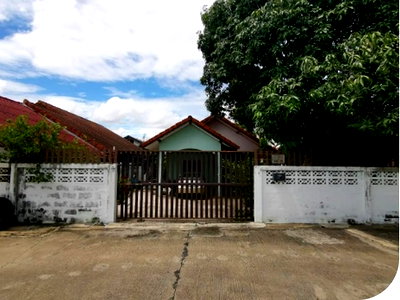 Houses for sale : FOR SALE  HOUSE PROPERTY  1375000 BAHT.