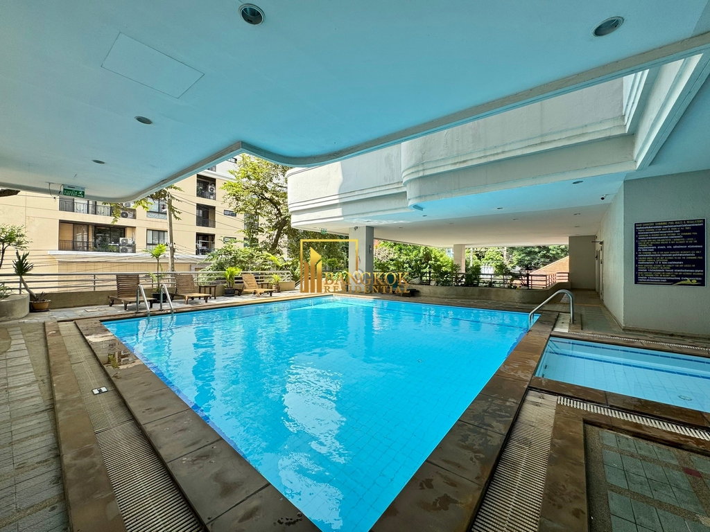 รูป Expansive 3 Bedroom Duplex Apartment in Phrom Phong Area - BR0119AP - รูปที่ 40/50