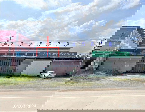 FOR SALE COMMERCIAL BUILDING PROPERTY 3208000 BAHT.