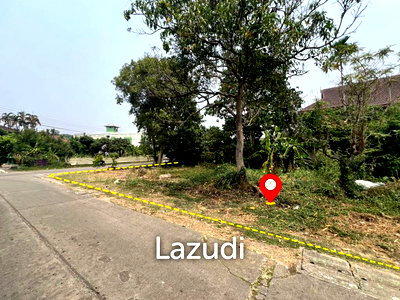 Land for sale Mengrai Maharaj Monument  : 388.8 SQ.M. Land for Sale Corner plot in Chiang Rai City