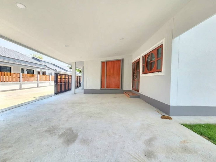 รูป ปล่อยเช่าบ้านใหม่พร้อมเฟอร์ฯ โซนสารภีหลังเทศบาลขัวมุง เดินทางสะดวกมาก หน้าปากซอยมี 7-11 , ตลาดสด - รูปที่ 6/20