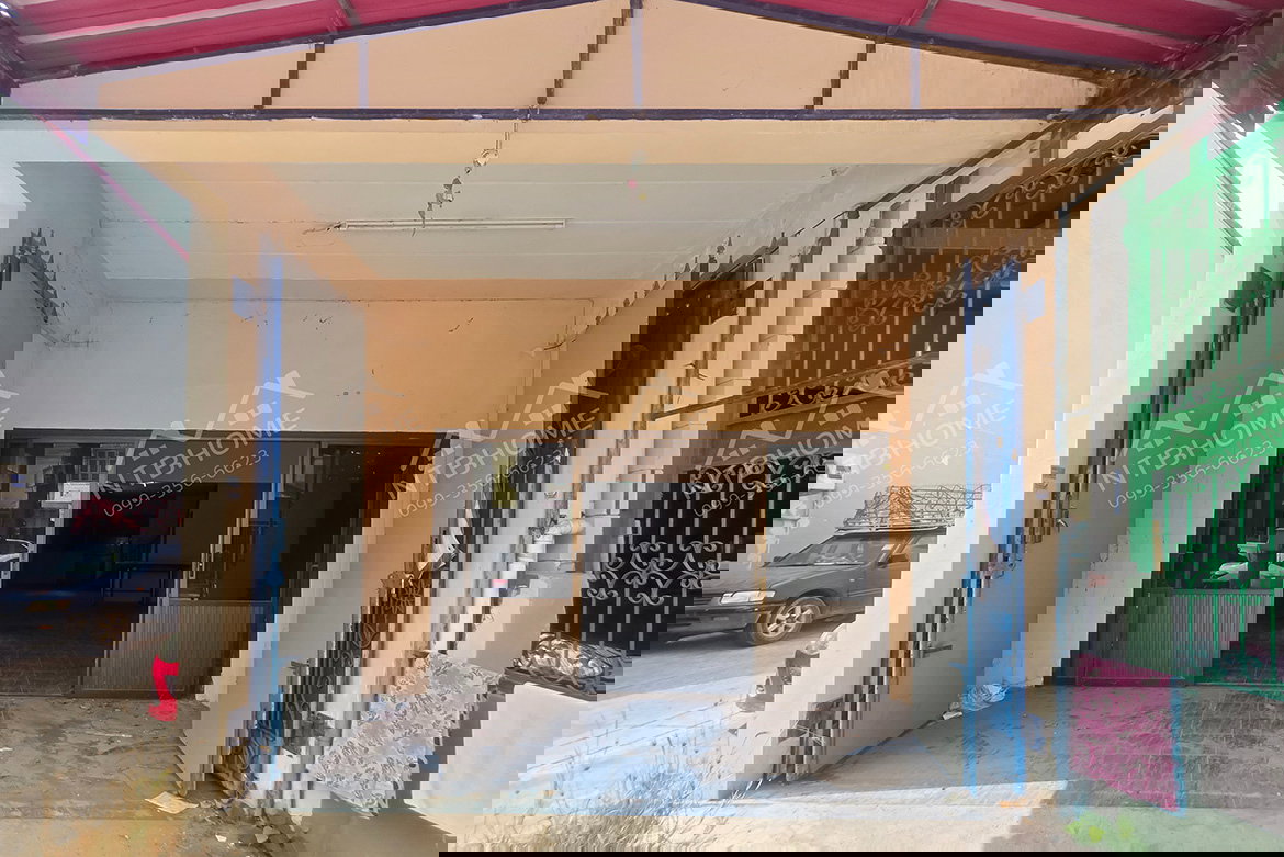 รูป ปิยวรารมย์ 3 บ้านกล้วย-ไทรน้อย แปลงมุม ต่อเติมครบ ทำเลดี เดินทางสะดวก - รูปที่ 2/12