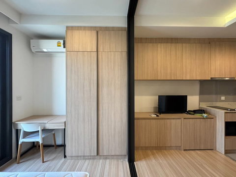 ด่วน !! ให้เช่า M jatujak คอนโดเลี้ยงสัตว์ได้ 1 ห้องนอน 1 ห้องน้ำ ห้องสวยมากรีโนเวทใหม่ ราคาดีมาก !!!