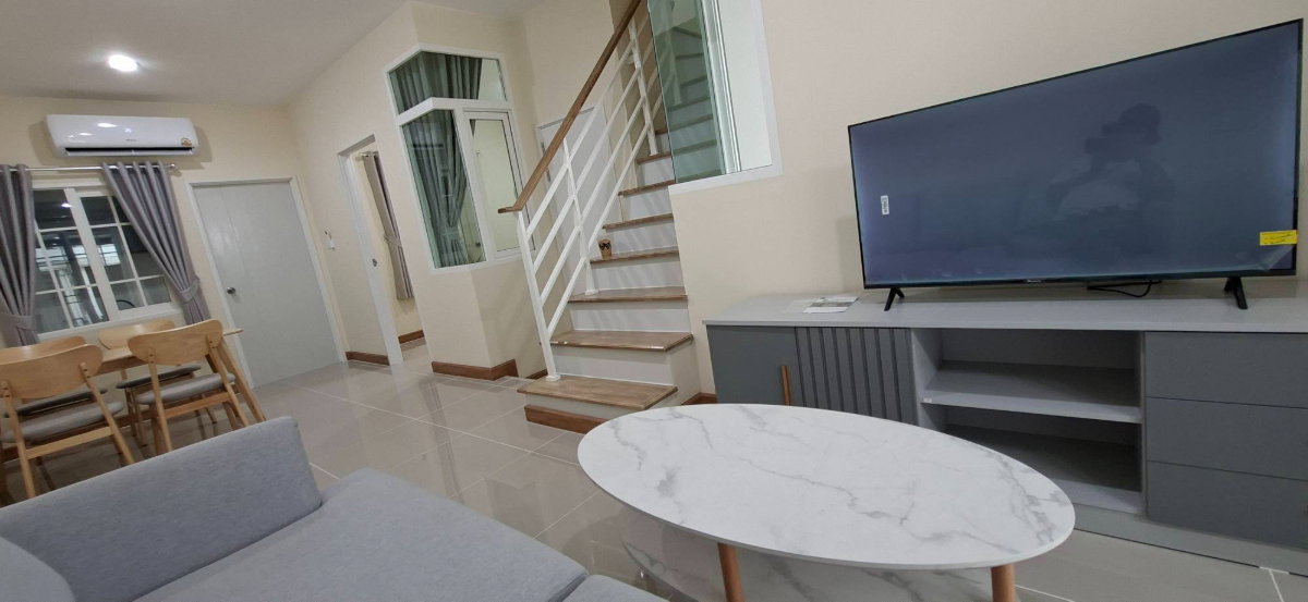 รูป ให้เช่าทาวน์โฮมโกลเด้น ทาวน์ เชียงใหม่ บ้านใหม่ สภาพดี น่าอยู่ ทำเลดี ใกล้กาดรวมโชค และโรงเรียนนานาชาตินครพายัพ(NIS)-RW007828 - รูปที่ 4/16