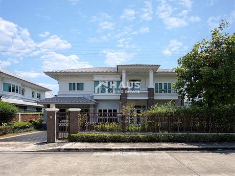 🚨 ด่วน! ราคาดี ทำเลติดถนนใหญ่ (บ้านสวยพร้อมอยู่ หิ้วกระเป๋ามาเลย)🔥 ขายบ้านเดี่ยว ศุภาลัย พรีมา วิลล่า พุทธมณฑล สาย 3 🔥 / 4 ห้องนอน #HPHU068