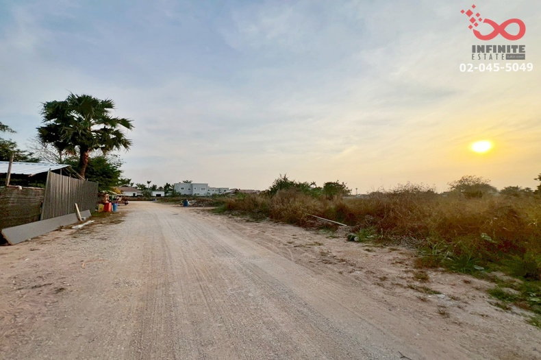 รูป ขายที่ดิน 50 ตร.ว.พรประภานิมิตร 33 พัทยา-บางละมุง ชลบุรี ถมแล้ว - รูปที่ 1/10