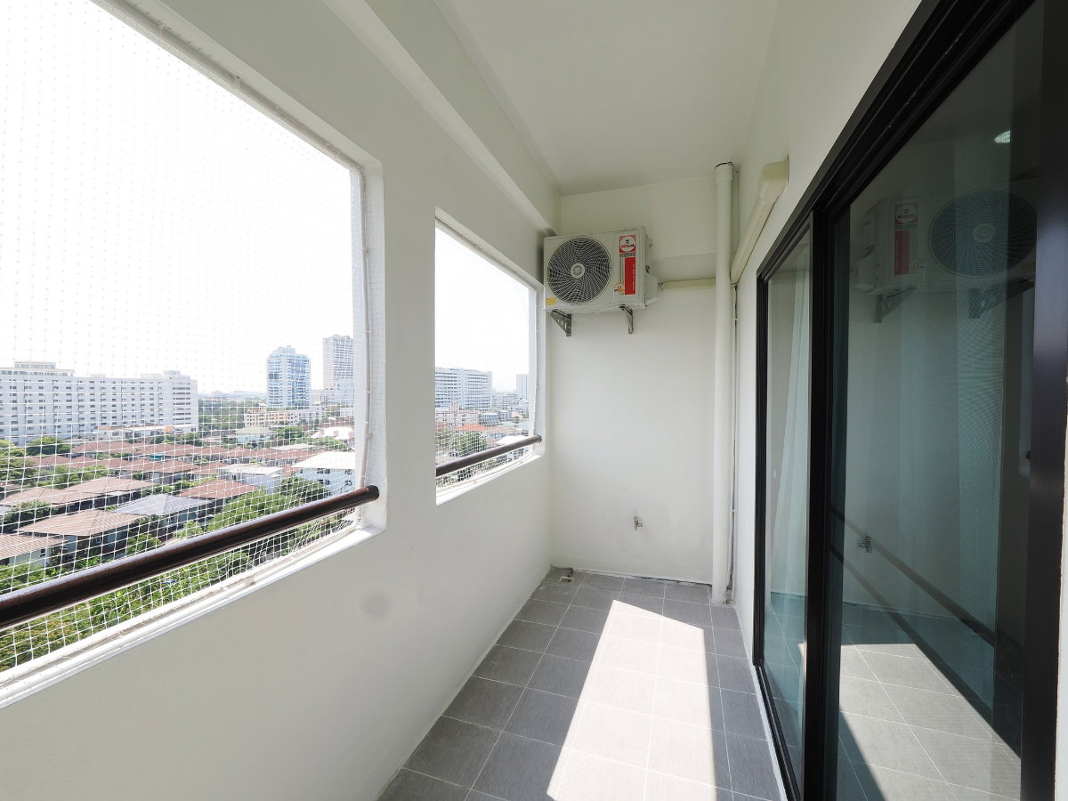 รูป ขายราคาพิเศษ คอนโด รัชดาเทอเรส ชั้น10 ขนาด 36.16 ตร.ม. ทำเลดีมากอยู่ใจกลางเมือง เดินทางสะดวก ใกล้BTSพหลโยธิน24  รีโนเวทใหม่ พร้อมเฟอร์ [พหลโยธิน 24] - รูปที่ 20/32