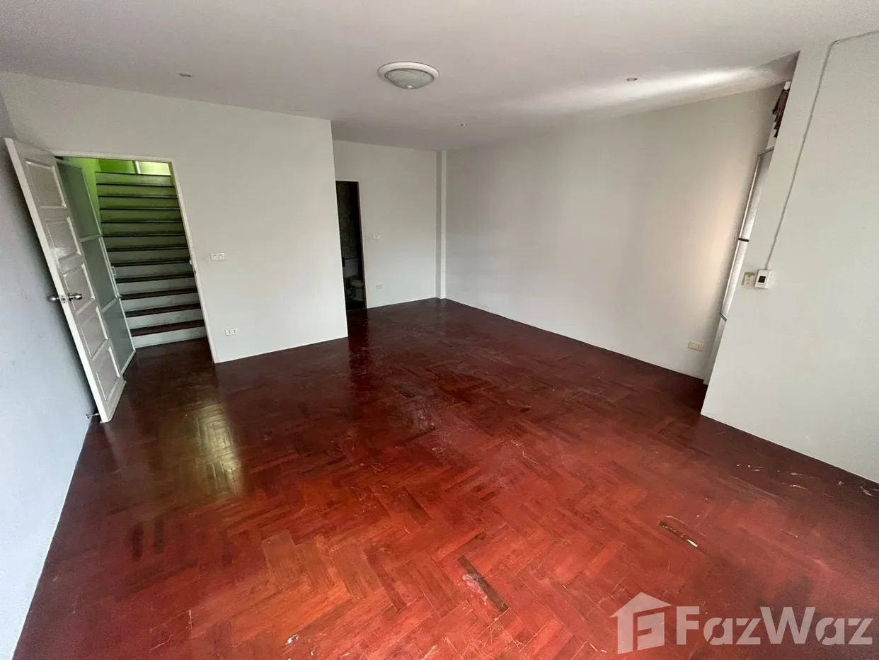 รูป ทาวน์เฮ้าส์ให้เช่า 6 ห้องนอน ใน คลองตันเหนือ, กรุงเทพมหานคร 6153934 - รูปที่ 9/15