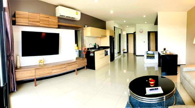Condos for sale Phuket : ⚡Flash Sale Large Studio Condo Nai Harn Beach Phuket | 57 sqm Renovated Walk to Beach [U5628030]