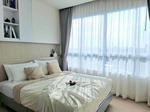 R113 📣 Urgent Sale! Newly renovated condo, ready to move in, great price 🔥 Near MRT Ladprao 101, only 1.75 million baht.