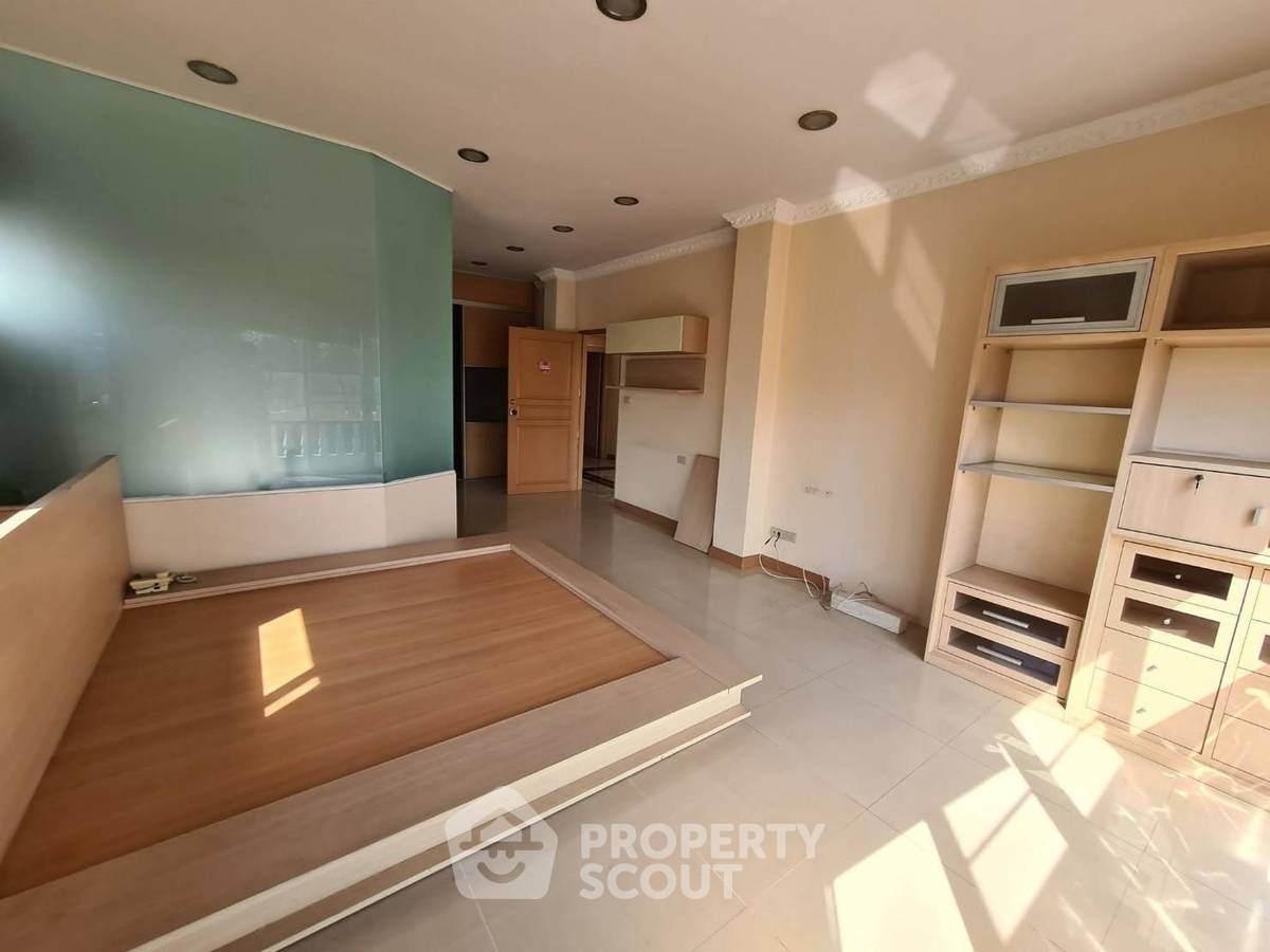 picture 7-BR House in Chan Kasem (ID 2773261) - 8/13