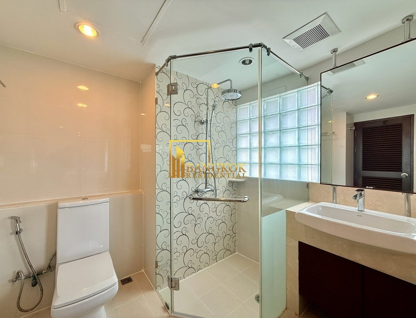 รูป Expansive 3 Bedroom Apartment For Rent in Asoke Area - BR21393AP - รูปที่ 19/41