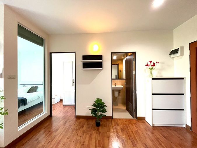 ขายคอนโดวันพลัสคลองชล 1 ใกล้มช. และม.เทคโนลานนา พร้อมเข้าอยู่ได้เลย