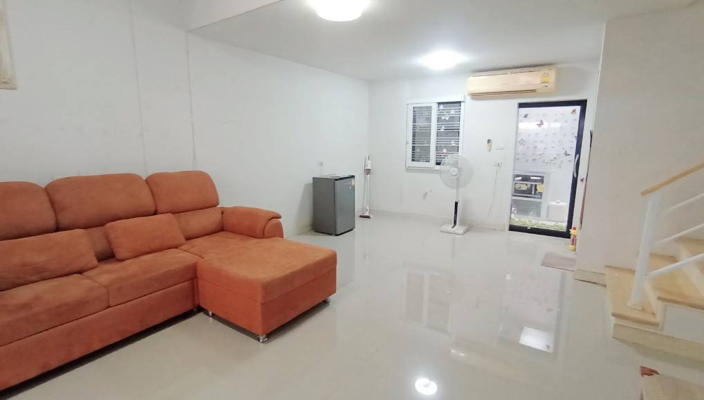 รูป บ้านเช่า รัตนาธิเบศร์ เมืองนนทบุรี ใกล้รถไฟฟ้า MRT ห้างเซนทรัลรัตนาธิเบศร์ ศูนย์ราชการนนทบุรี แคราย เดินทางสะดวก ปลอดภัย ใกล้ทางด่วน ใจกลางเมืองนนท์ - รูปที่ 9/9