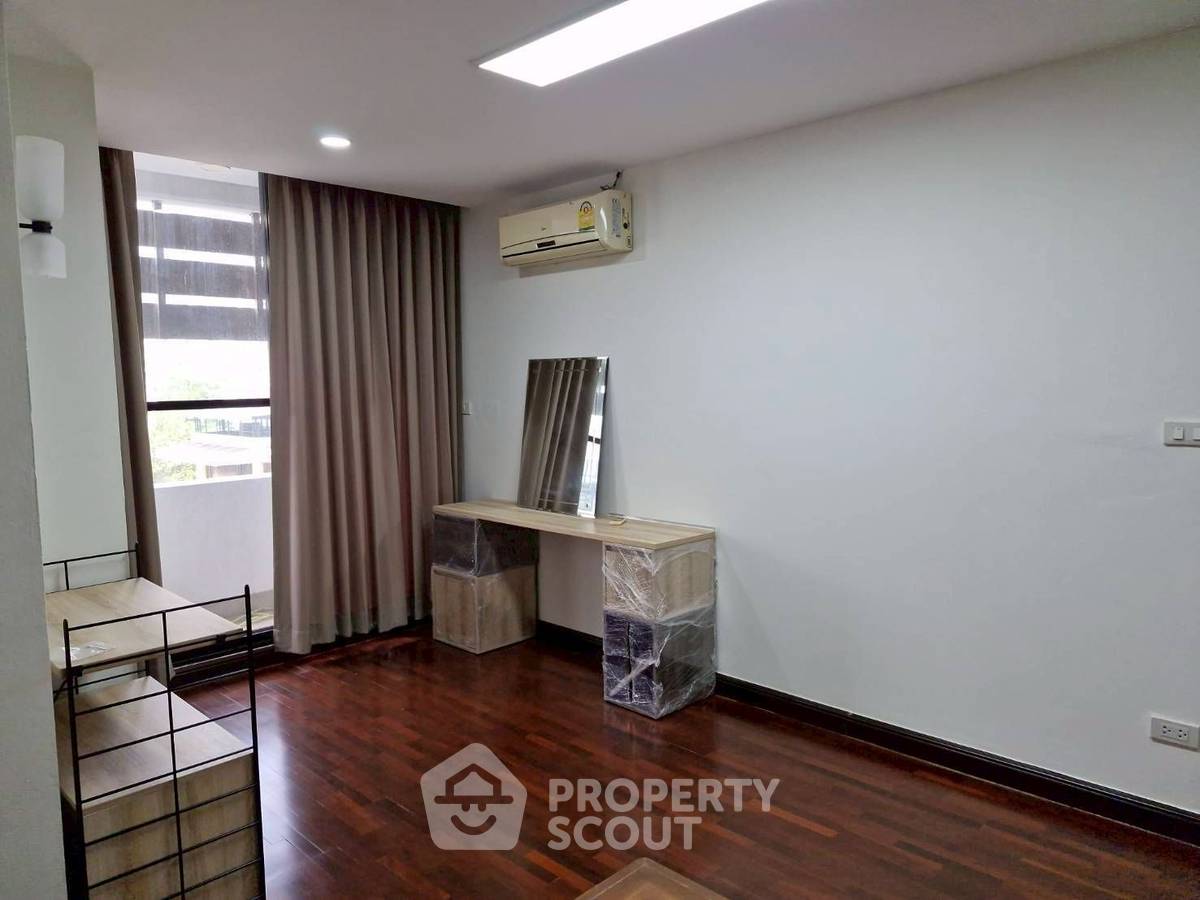 รูป คอนโด 3-ห้องนอน ที่ สุขุมวิท คาซ่า คอนโดมิเนียม ใกล้ BTS อโศก (ID 2615167) - รูปที่ 10/13