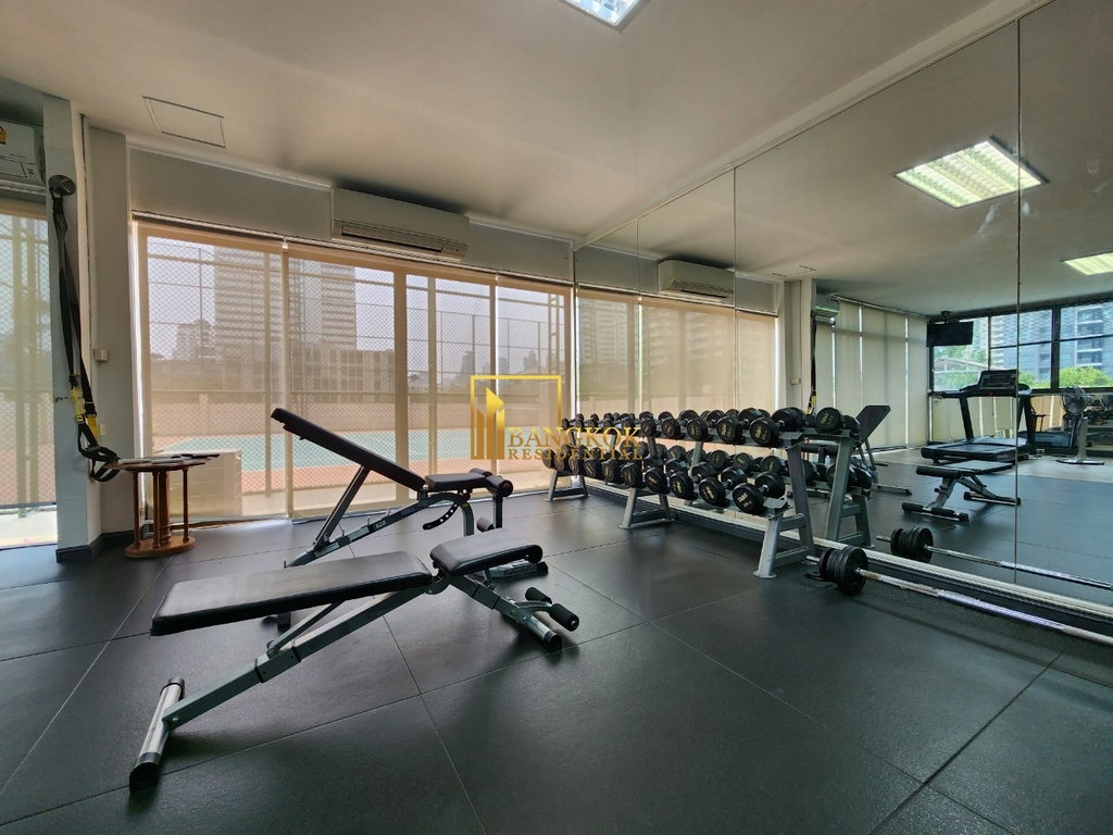 รูป Desirable 4 Bedroom Duplex Apartment in Phrom Phong Area - BR0452AP - รูปที่ 31/39