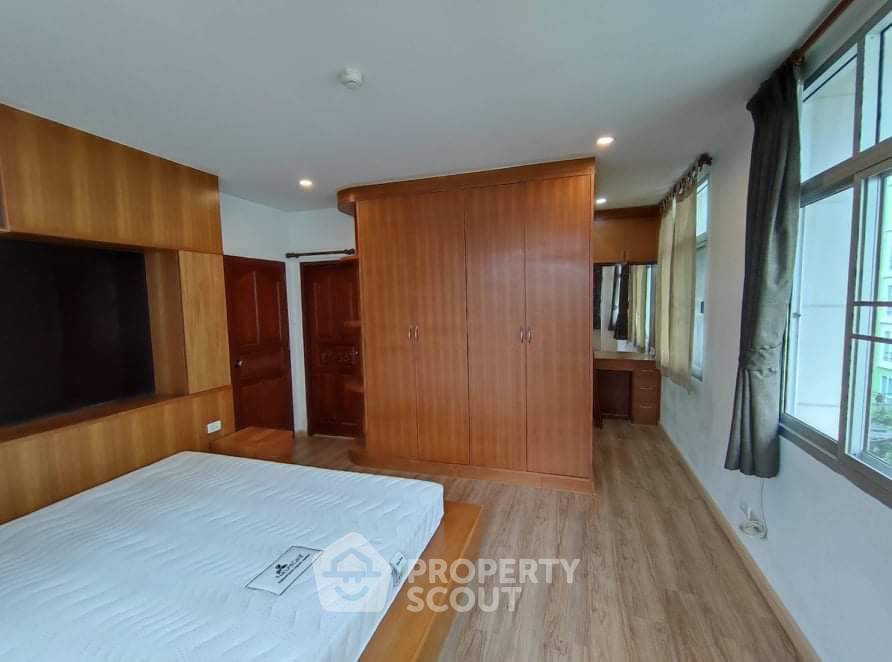 รูป คอนโด 1-ห้องนอน ที่ กลางกรุง รีสอร์ท รัชดา 7 ใกล้ MRT ห้วยขวาง (ID 573692) - รูปที่ 4/10