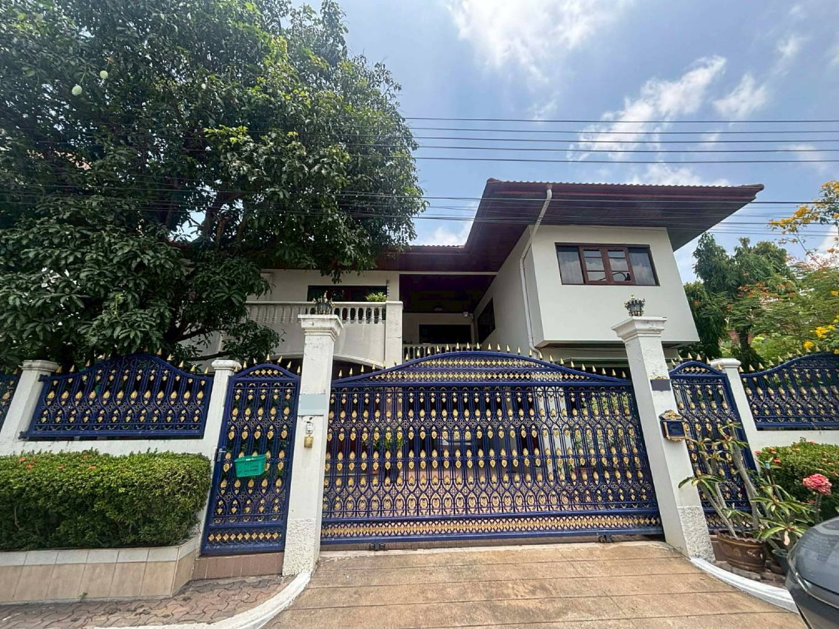 รูป ขายบ้านเดี่ยว หมู่บ้านผกามาศ ซอยปรีดีพนมยงค์ 14 ใจกลางสุขุมวิท เดินทางสะดวก (N.2053) - รูปที่ 1/16