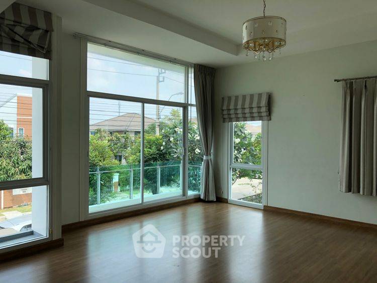 รูป บ้าน 3-ห้องนอน ที่ โฮมเพลส เดอะ พาร์ค วงแหวน – พระราม 9 ใกล้ ท่าอากาศยานสุวรรณภูมิ (ID 2756868) - รูปที่ 3/8