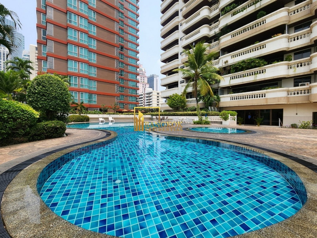 รูป Desirable 4 Bedroom Duplex Apartment in Phrom Phong Area - BR0452AP - รูปที่ 30/39