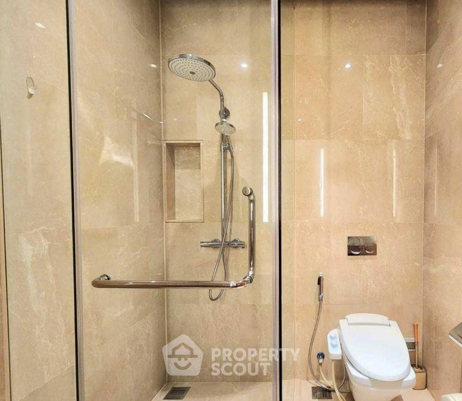 รูป คอนโด 1-ห้องนอน ที่ แมกโนเลียส์ วอเตอร์ฟรอนท์ เรสซิเดนซ์ ใกล้ BTS สะพานตากสิน (ID 2771253) - รูปที่ 5/7