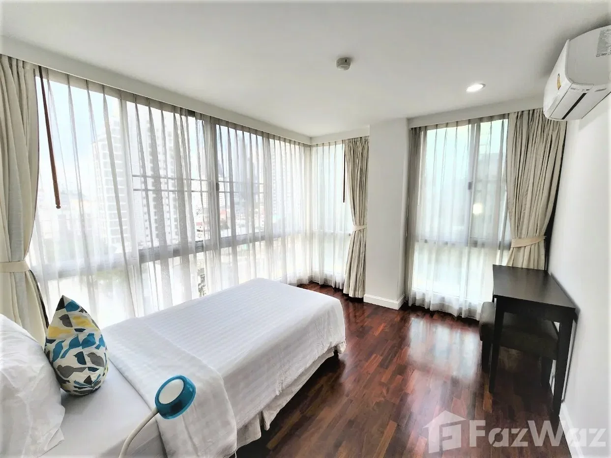 picture Spacious 3 Bedrooms 3 Bathrooms Unit 1163018 - 12/15