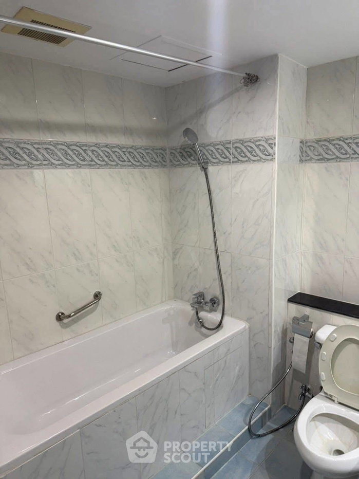รูป คอนโด 2-ห้องนอน ที่ อโศก เพลส ใกล้ MRT สุขุมวิท (ID 2776564) - รูปที่ 9/9