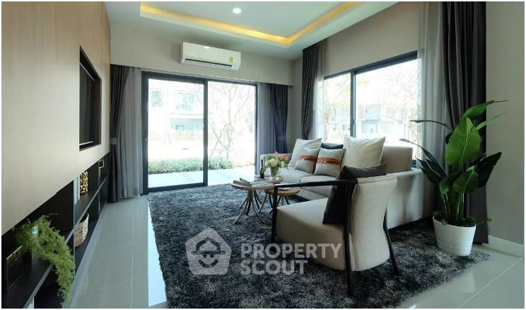 รูป บ้าน 3-ห้องนอน ที่ เซนโทร บางนา-กิ่งแก้ว ใกล้ ท่าอากาศยานสุวรรณภูมิ (ID 2776063) - รูปที่ 2/5