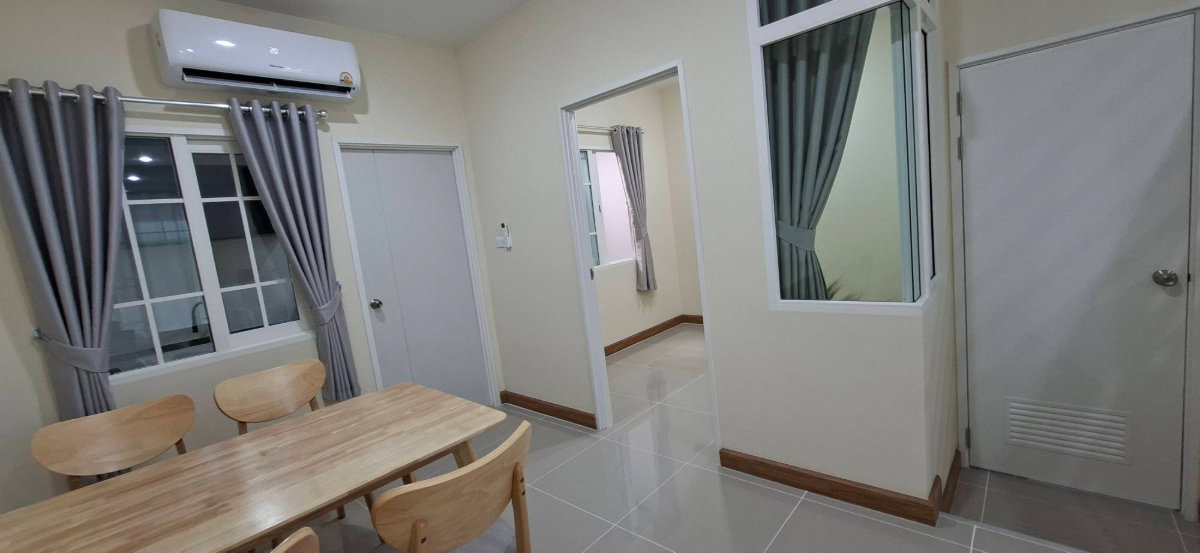 รูป ให้เช่าทาวน์โฮมโกลเด้น ทาวน์ เชียงใหม่ บ้านใหม่ สภาพดี น่าอยู่ ทำเลดี ใกล้กาดรวมโชค และโรงเรียนนานาชาตินครพายัพ(NIS)-RW007828 - รูปที่ 5/16