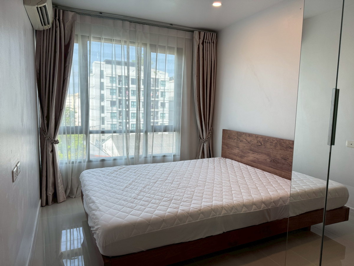 picture For Rent: Pause Condo, Bearing Soi 1 - 4/15