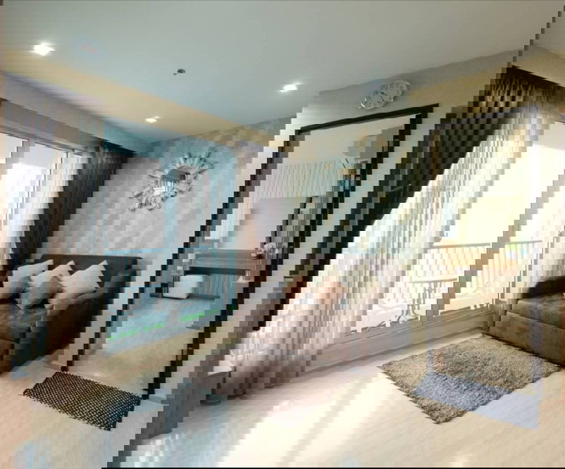 รูป 📢 [ให้เช่า] ✨ HIGH FLOOR & RARE VIEW! ✨ ริทึ่ม สาทร, 67 ตร.ม. 2 ห้องนอน ชั้นสูง 43 วิวสวยสะดุดตา  - รูปที่ 2/9