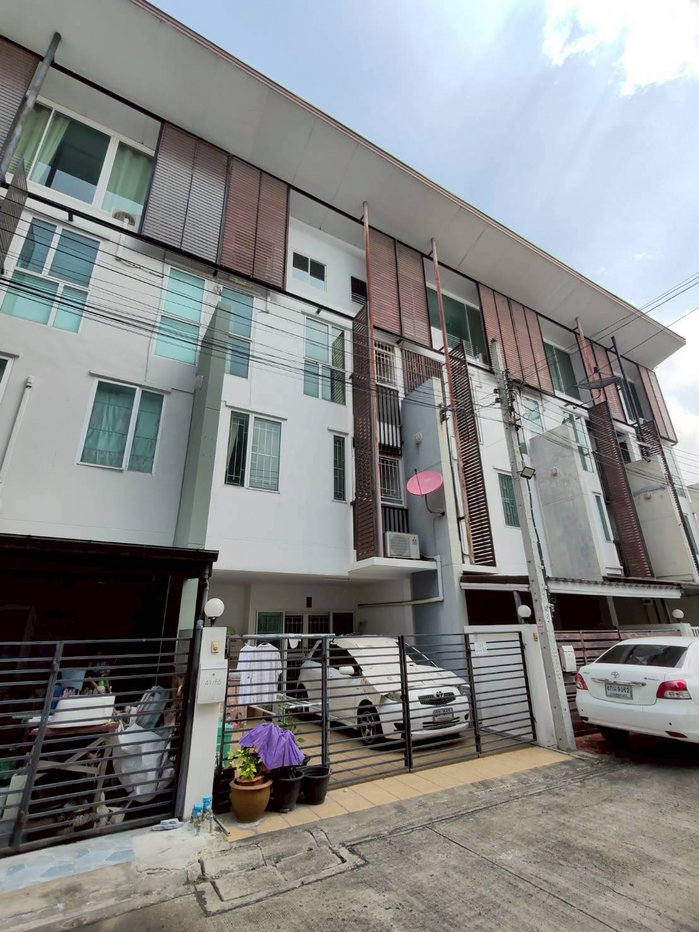 รูป 276AGKI🔥 ด่วน! ราคาดีสุดในโครงการ ทาวน์เฮ้าส์ The Attic สี่ไชยทอง บ้านไซซ์ใหญ่ - รูปที่ 1/7