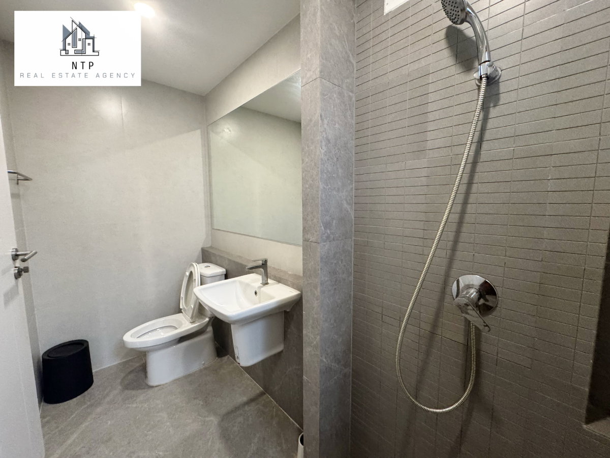 รูป ให้เช่า 🚨 Townhome 3 ชั้น ทำเลดี รถไม่ติด หน้าหมู่บ้านมี Community Mall เดินไปได้เลย ใกล้ Mega Bangna ไม่ถึง 10 นาที บ้านติดถนนสุขาภิบาล2 ใกล้เจโม - รูปที่ 30/45