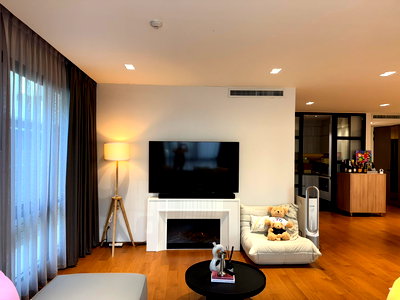 ขายคอนโด : 🏠✨ Rhythm Asoke 2 | ขายคอนโด 2 ห้องนอน (HBH-HL-128)