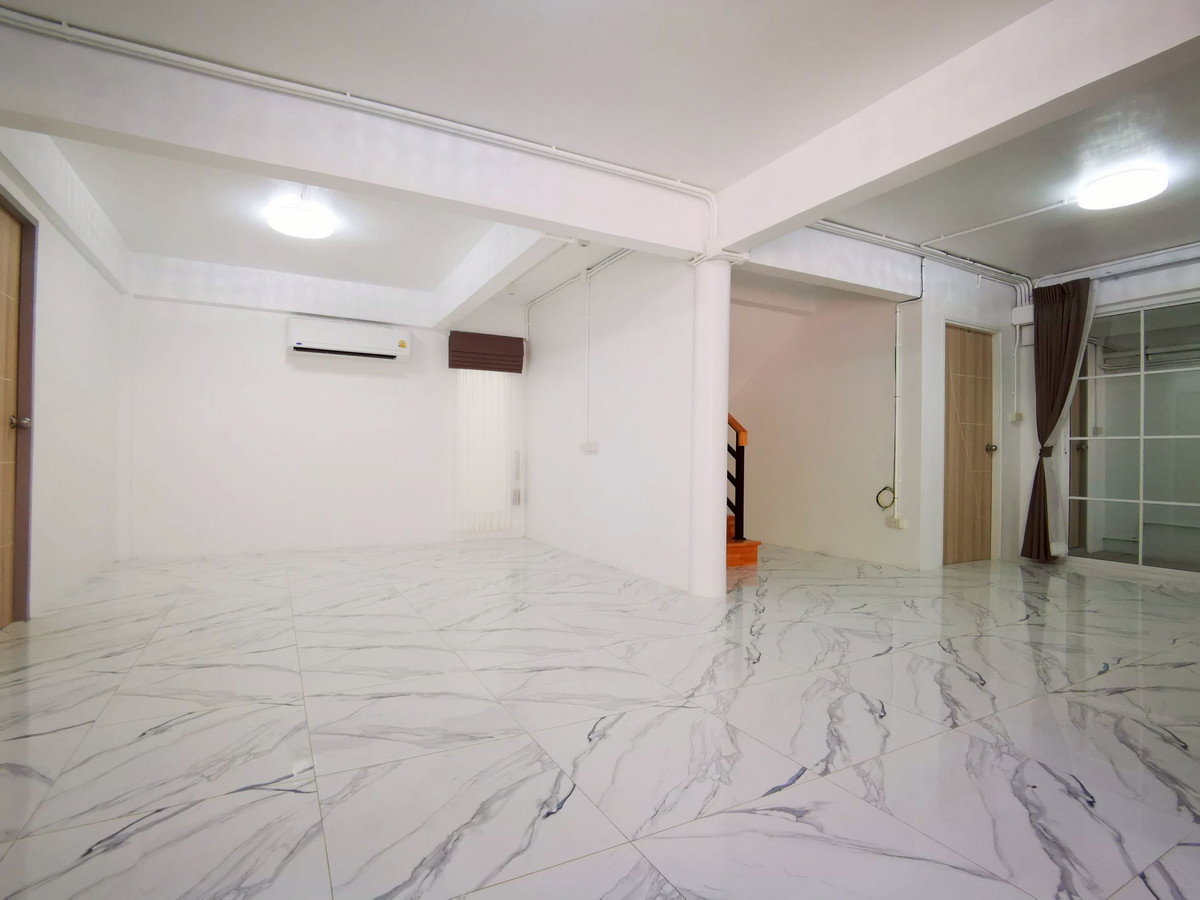 รูป 🏡📍 ปล่อยเช่า บ้านเดี่ยวลาดพร้าว  โลเคชันดี เดินทางสะดวก ใกล้ 🚇 ใกล้ MRT หลายสาย 📍🏡 - รูปที่ 10/32